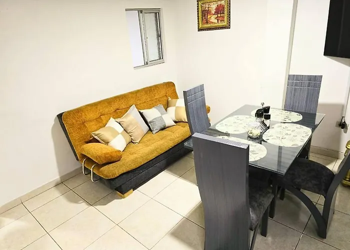 Acogedor Apartamento Familiar 2Do Piso - 06 Personas - El Eden Centro Comercial